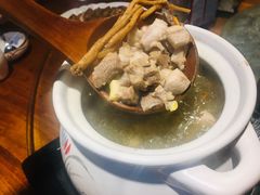 -东家小院金汤酸菜鱼(南阳路店)