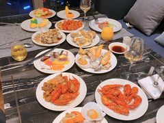 -云端西餐厅(南宁龙光那莲豪华精选酒店)