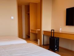 -全季酒店(上海青浦吾悦广场淀山湖大道店)