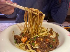特色蟹脚面-早酒肖汉老味拌面