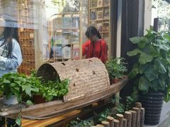 -猫的天空之城概念书店(杭州南宋御街店)