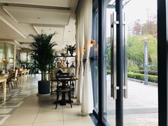 -MOMENT湖景餐厅(解放路店)