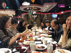 -四海一家自助餐(益田假日广场店)