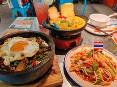 -小小集渔·泰式大排档(太古里香槟店)
