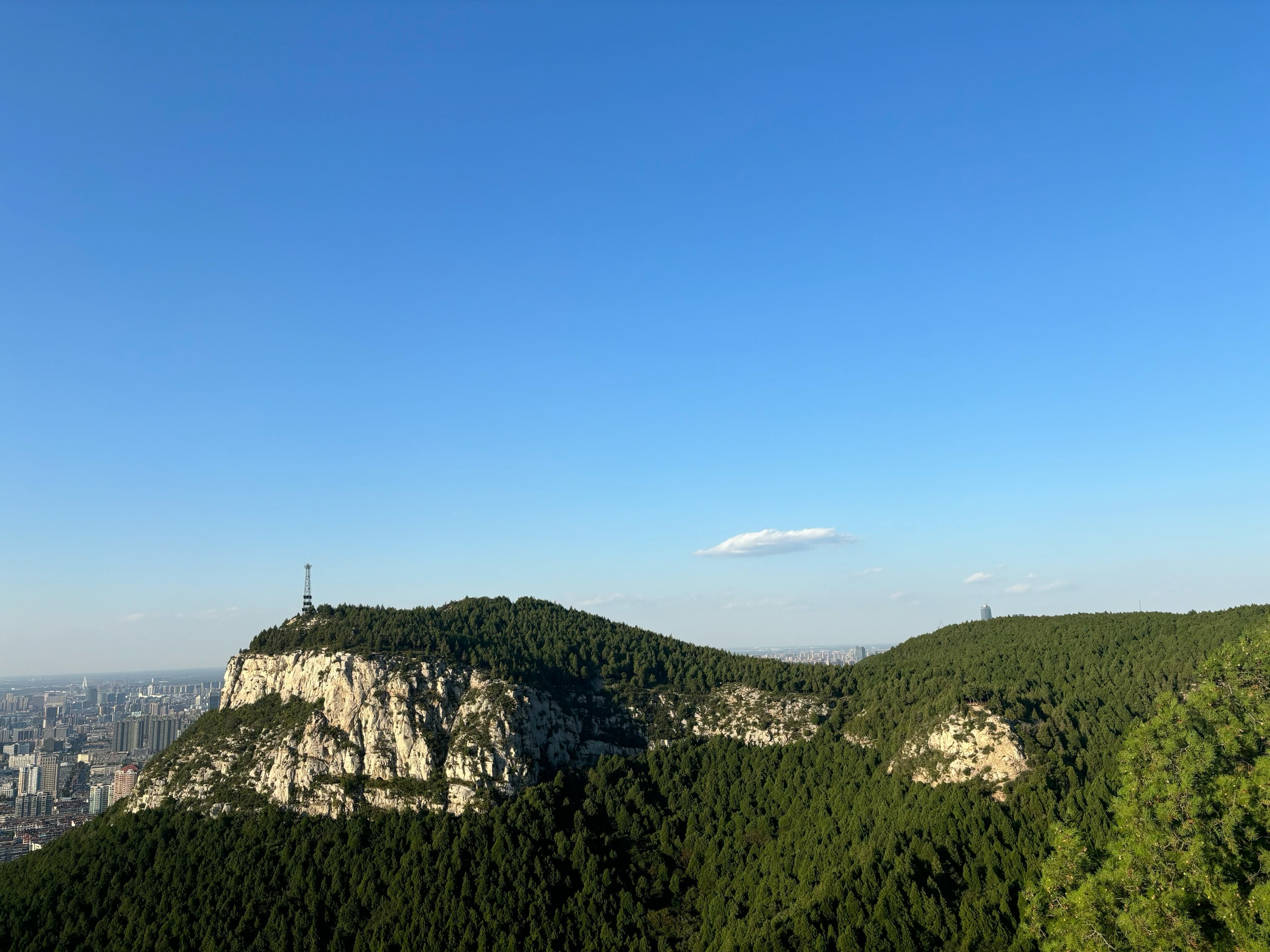 济南站附近的好玩景点图片