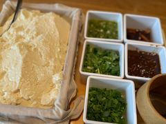 -靠山屯东北农家菜(八龙桥雅苑店)