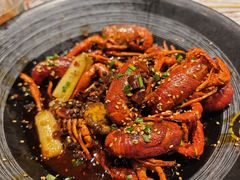 -肥肥虾庄·金牌油焖大虾(汉街SKP店)