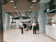 -蓝天路(地铁站)