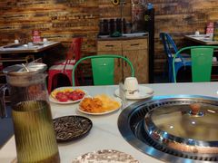 -哈尔滨烧烤·山河村铁锅炖(交大店)
