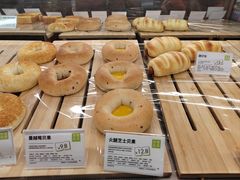 -奈雪的茶(M+世纪都会广场店)