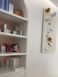 -苗方清颜痘肌研究所