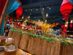 -老滇山寨•云南特色菜•地方菜•民族风情歌舞表演(金碧店)