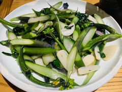 清炒红菜苔-俏湘私房菜(国贸店)