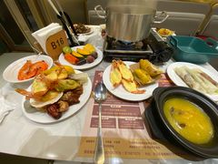 -金马门国际美食百汇(珞喻路店)