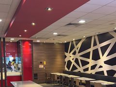 -麦当劳(汉口火车站候车室店)