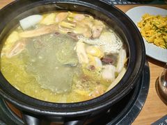 -一朵菌·野生菌探索家火锅(南亚店)