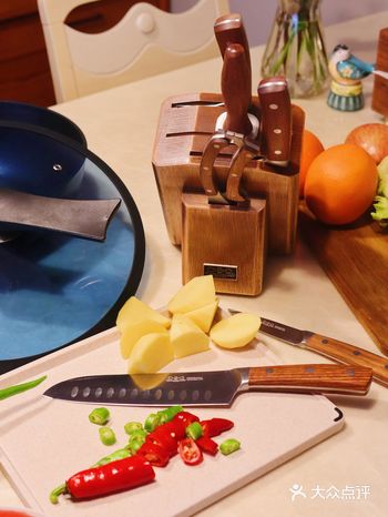 自制土豆烧排骨，一道超好吃又简单的菜