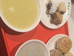 -护国寺小吃店(红莲南路店)