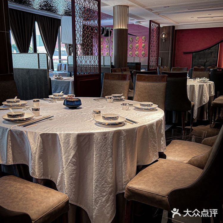 一道海鲜盛宴！🦪 店名：粤匠·私厨(横琴中央汇店)