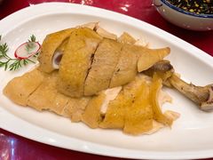 -侬佳蒸菜馆(听潮店)
