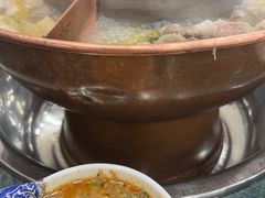 -楼外楼大刀肉传统火锅居(幸福街店)