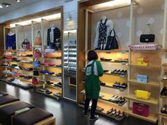 -hotwind热风(国际商场店)