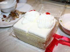 -红宝石·鲜奶小方·海派西点房(南丹店)