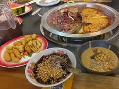 -沸炉重庆老火锅(军事博物馆店)