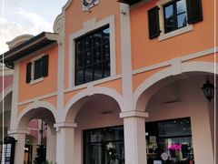 -佛罗伦萨小镇广佛名品奥特莱斯(疏港路店)