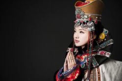 -盘子女人坊古装写真摄影(厦门总店)