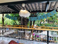 -猫的天空之城概念书店(束河店)