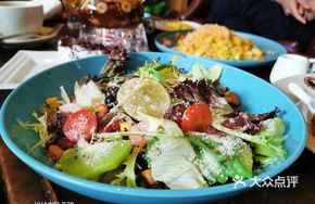 Avocado Shrimp Salad