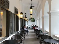 大堂-星巴克臻选(广州沙面店)