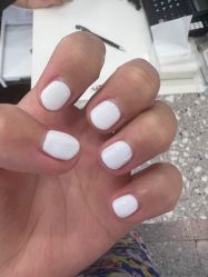 -首珥假日美睫美甲