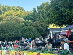 景观位-食膳公园包子铺(烈士公园店)