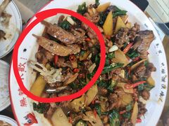 -鲁南仔·滕州炒鸡(经三路店)