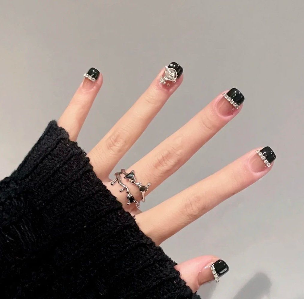 黑色平法式美甲来啦