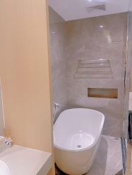 -香港倾城国际·美容美体中心