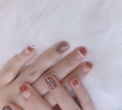 -Pink You美甲洗眉纹绣定制中心