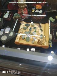-灵彩珠宝(朗香街店)
