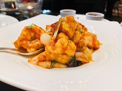 黑蒜大千爆虾球-北京四季酒店·采逸轩
