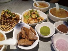 -璞臻汽锅餐厅(南京东路店)