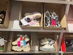 -唯品会(北京国瑞城店)