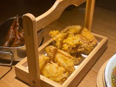 棒棒的蛋黄鸡翅-弄堂里·寻味杭州(湖滨银泰in77C区店)