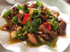 尖椒肥肠-瑜瑜饭馆