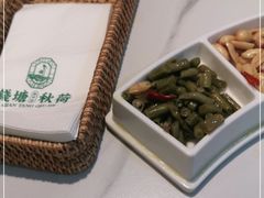 -荷塘秋月·本帮江浙菜(国权路店)