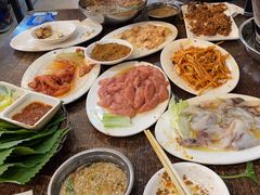 -韩风烤牛肉冷面店