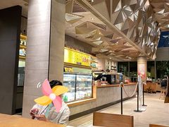 -星巴克臻选(杭州嘉里中心1F店)