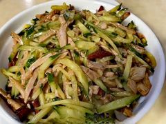 黄瓜拌肉-满口香饭店