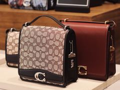 -COACH蔻驰(银泰店)